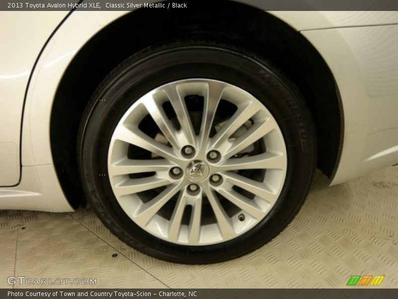 Classic Silver Metallic / Black 2013 Toyota Avalon Hybrid XLE