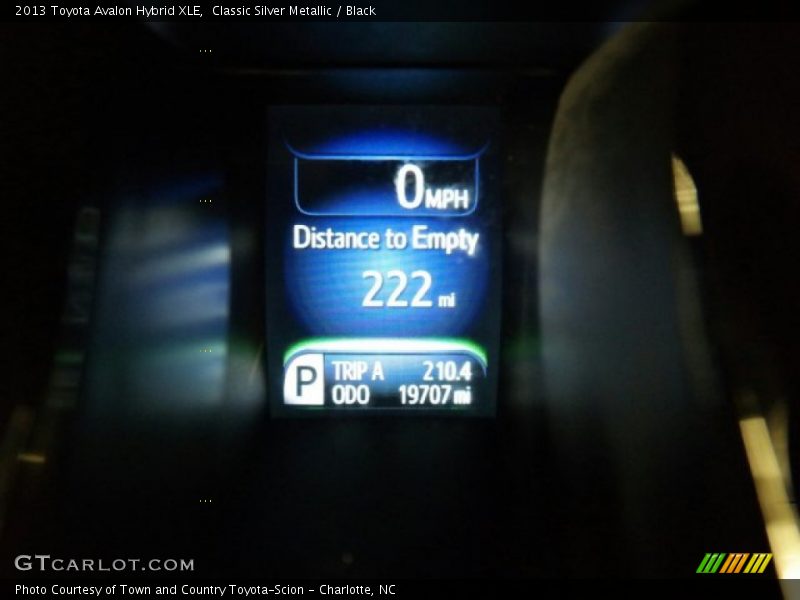 Classic Silver Metallic / Black 2013 Toyota Avalon Hybrid XLE