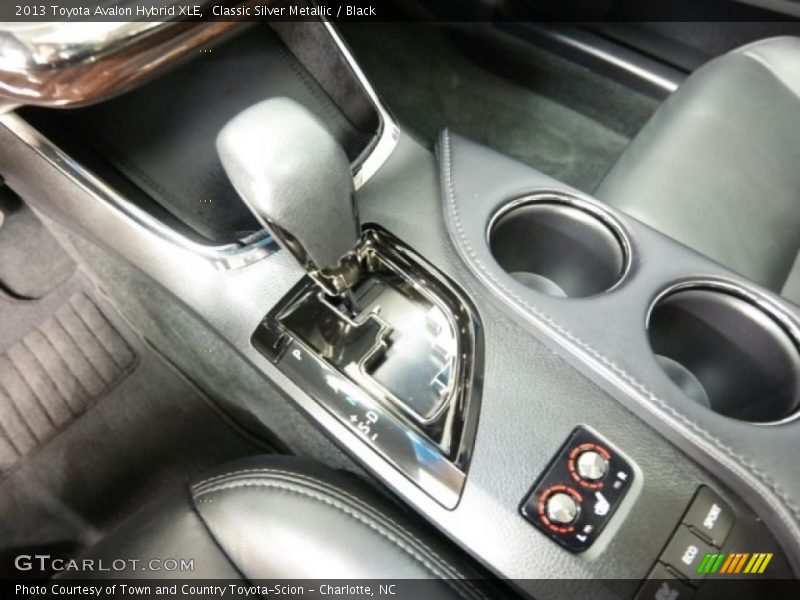 Classic Silver Metallic / Black 2013 Toyota Avalon Hybrid XLE