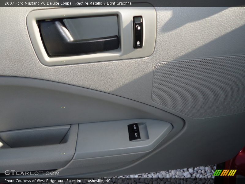 Redfire Metallic / Light Graphite 2007 Ford Mustang V6 Deluxe Coupe