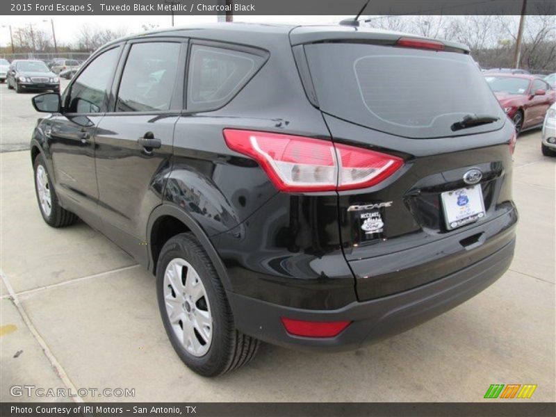 Tuxedo Black Metallic / Charcoal Black 2015 Ford Escape S