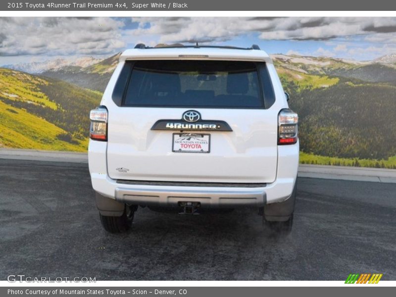 Super White / Black 2015 Toyota 4Runner Trail Premium 4x4