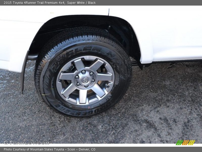 Super White / Black 2015 Toyota 4Runner Trail Premium 4x4
