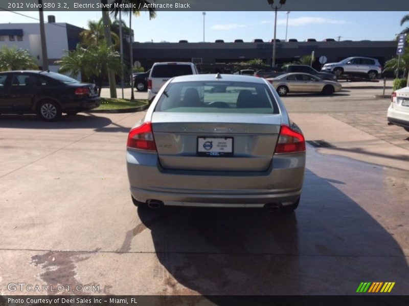 Electric Silver Metallic / Anthracite Black 2012 Volvo S80 3.2