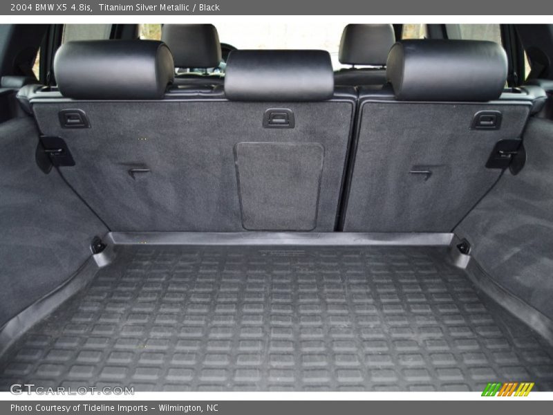 Titanium Silver Metallic / Black 2004 BMW X5 4.8is