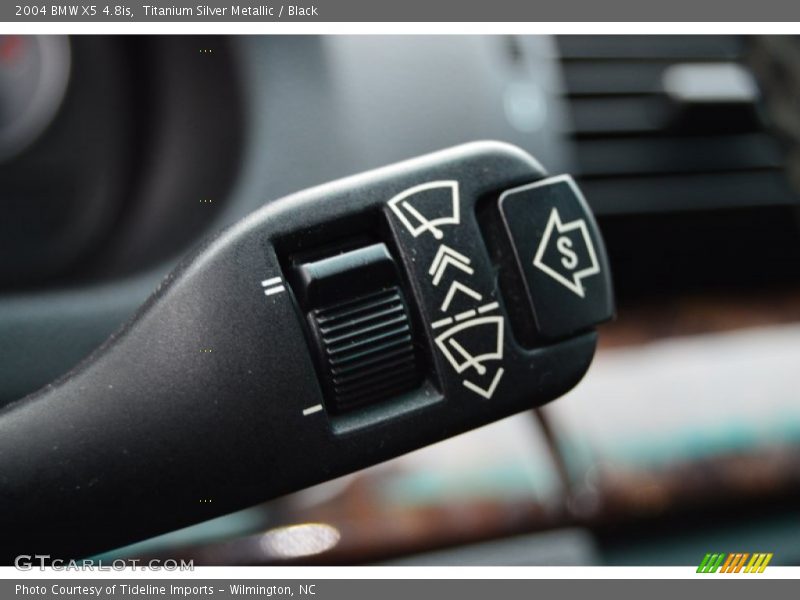 Titanium Silver Metallic / Black 2004 BMW X5 4.8is