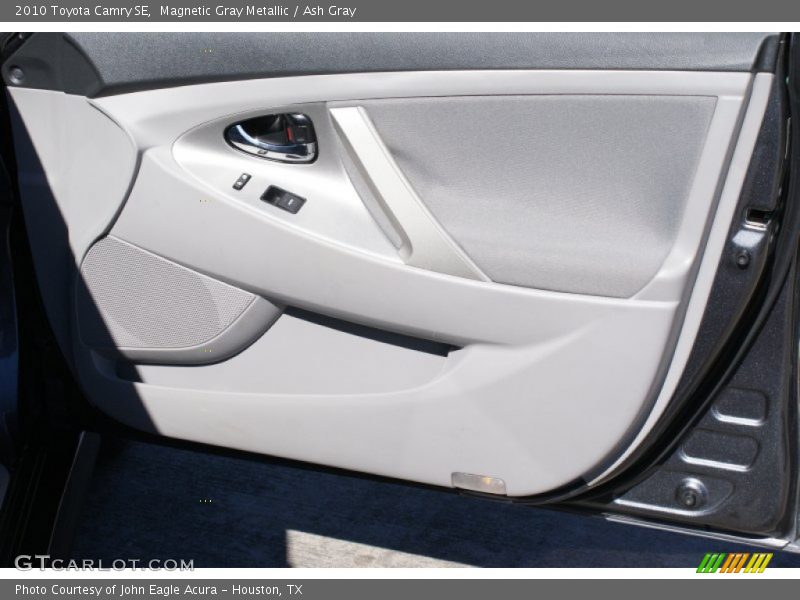 Magnetic Gray Metallic / Ash Gray 2010 Toyota Camry SE