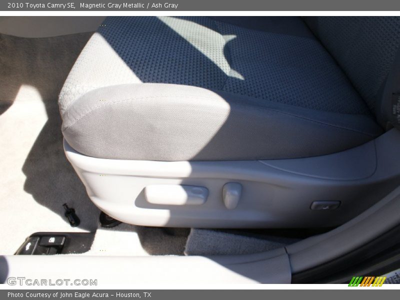 Magnetic Gray Metallic / Ash Gray 2010 Toyota Camry SE