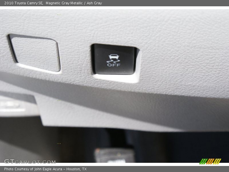 Magnetic Gray Metallic / Ash Gray 2010 Toyota Camry SE