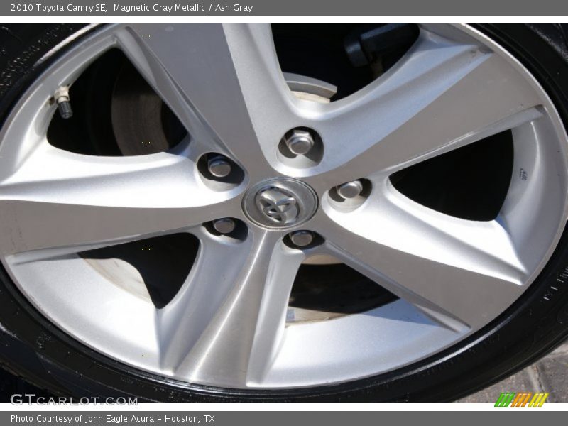 Magnetic Gray Metallic / Ash Gray 2010 Toyota Camry SE