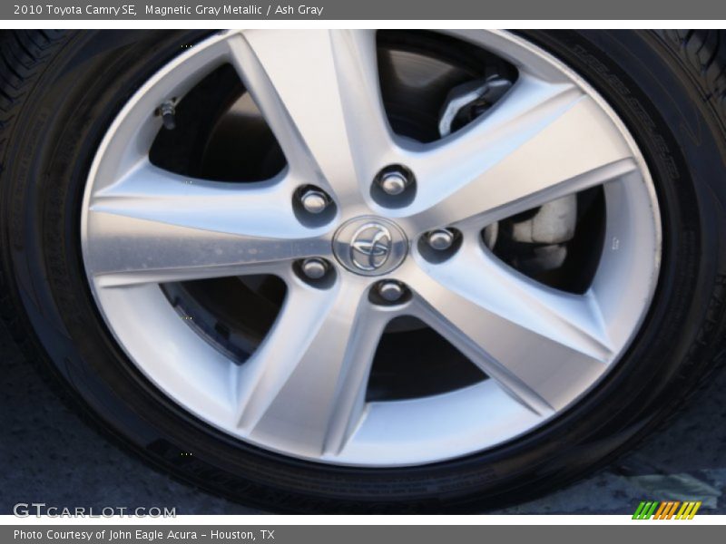 Magnetic Gray Metallic / Ash Gray 2010 Toyota Camry SE