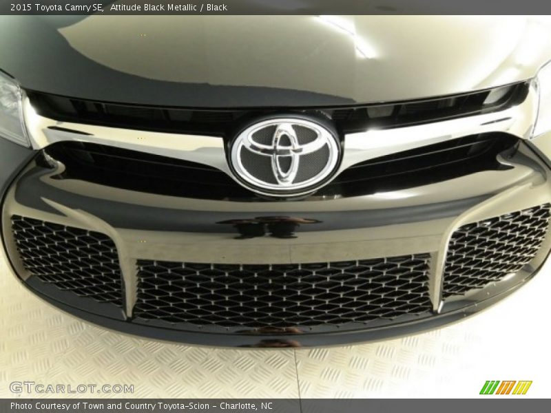 Attitude Black Metallic / Black 2015 Toyota Camry SE
