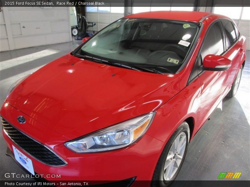 Race Red / Charcoal Black 2015 Ford Focus SE Sedan