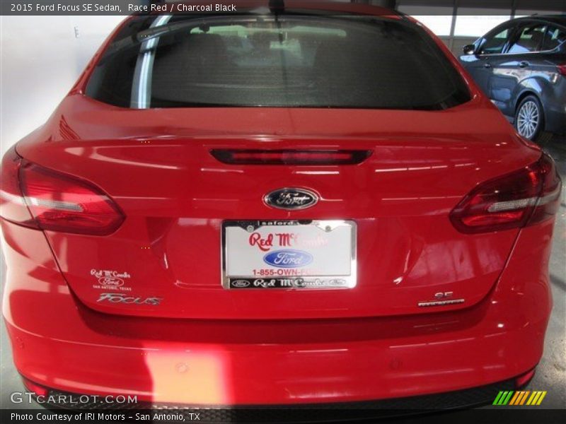 Race Red / Charcoal Black 2015 Ford Focus SE Sedan