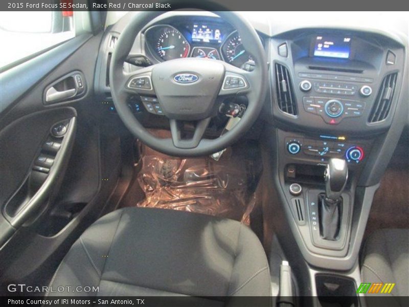 Race Red / Charcoal Black 2015 Ford Focus SE Sedan