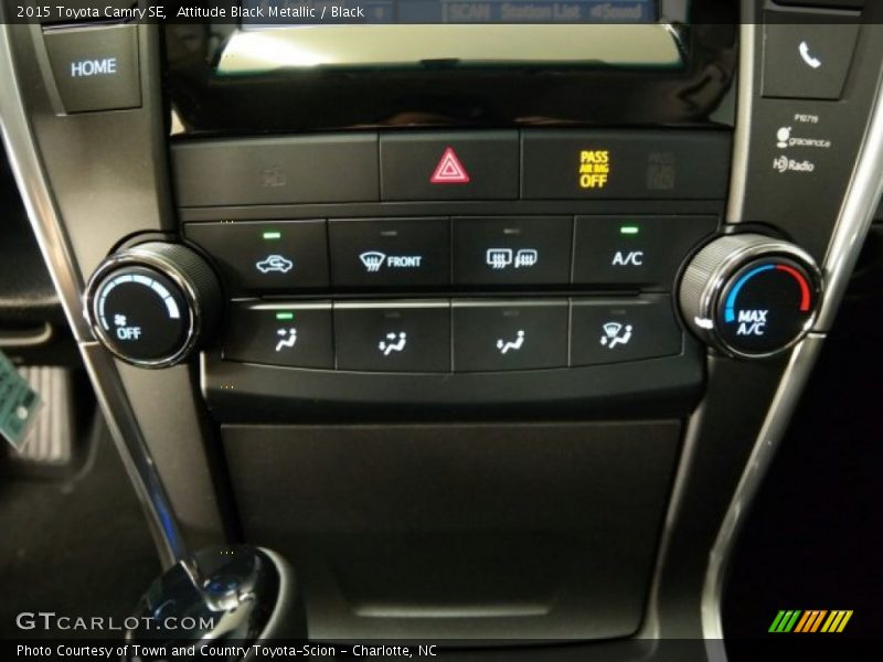 Attitude Black Metallic / Black 2015 Toyota Camry SE