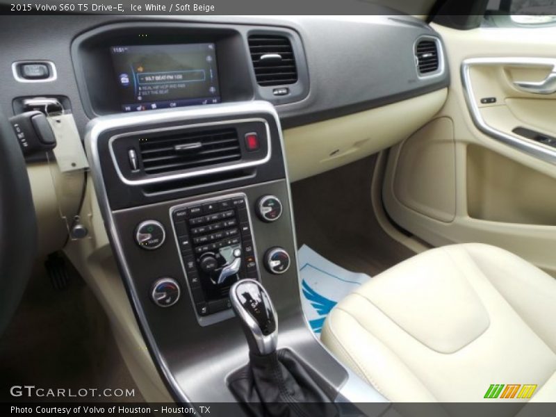 Ice White / Soft Beige 2015 Volvo S60 T5 Drive-E