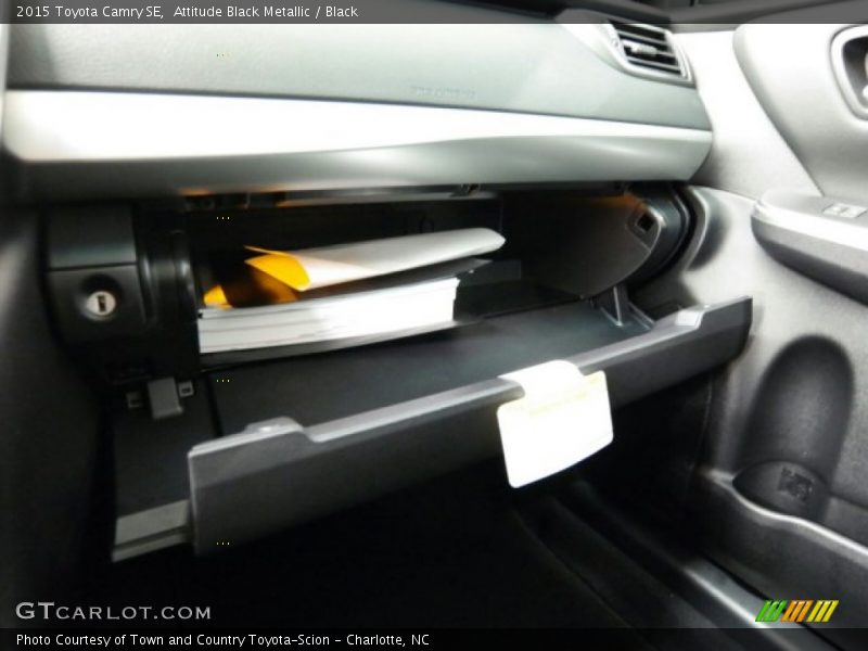 Attitude Black Metallic / Black 2015 Toyota Camry SE