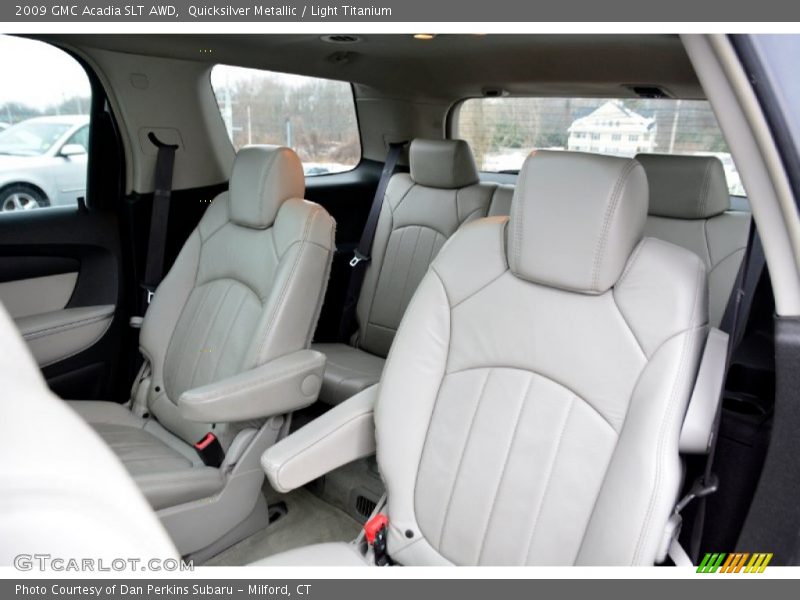 Quicksilver Metallic / Light Titanium 2009 GMC Acadia SLT AWD