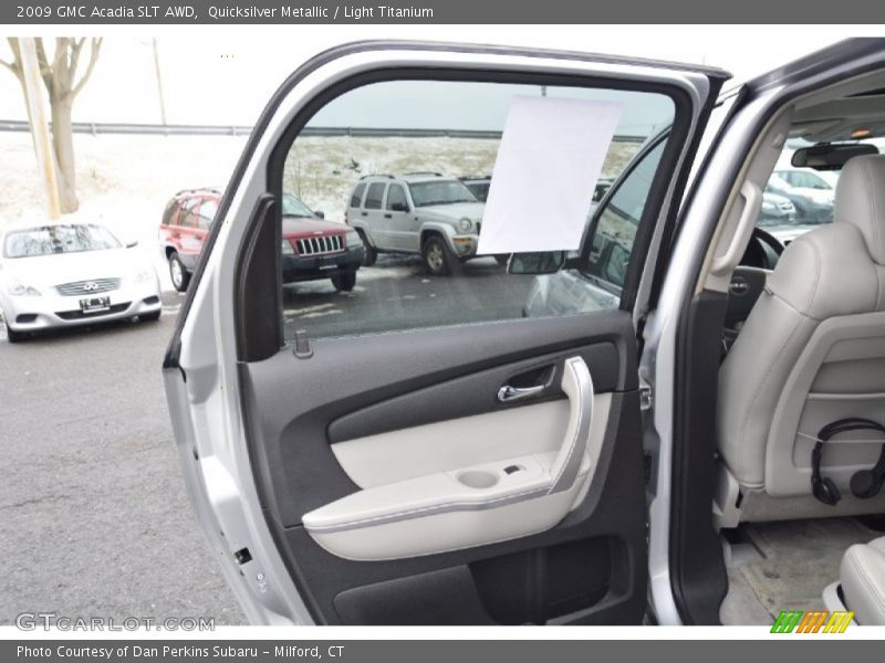 Quicksilver Metallic / Light Titanium 2009 GMC Acadia SLT AWD