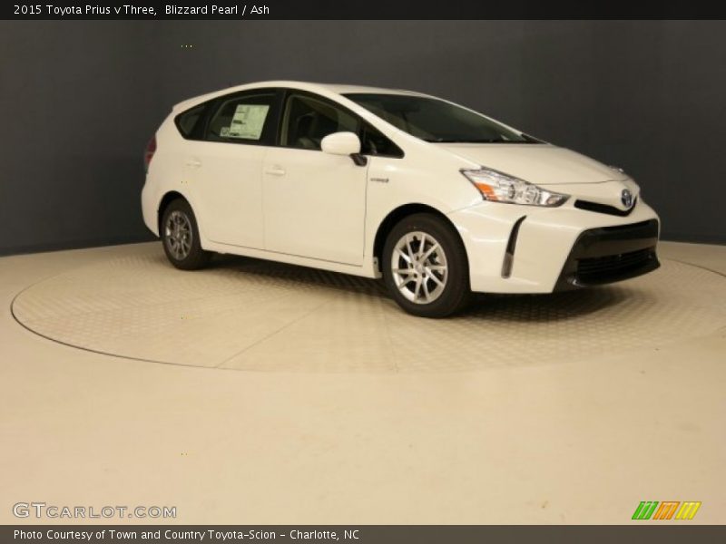 Blizzard Pearl / Ash 2015 Toyota Prius v Three