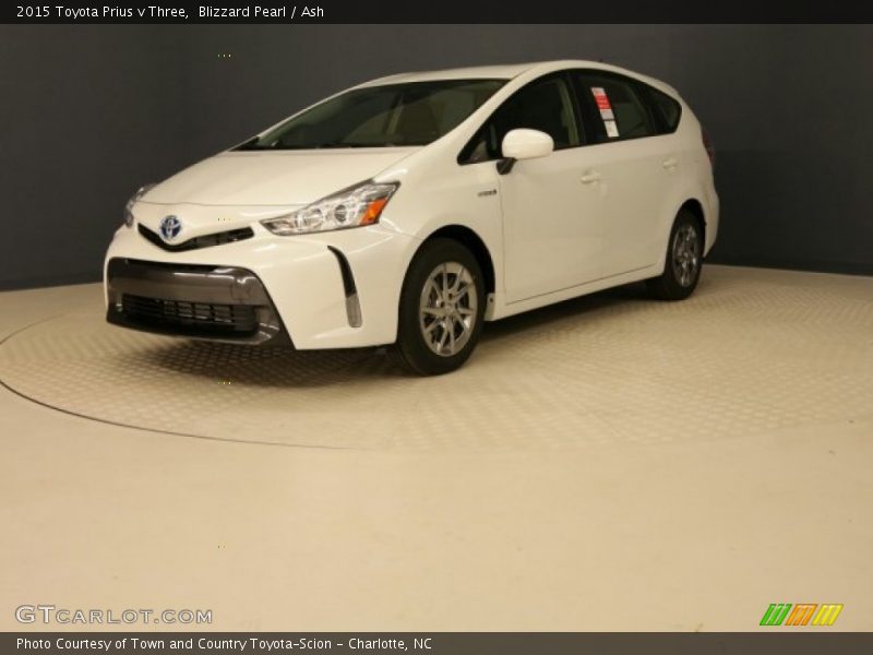 Front 3/4 View of 2015 Prius v Three