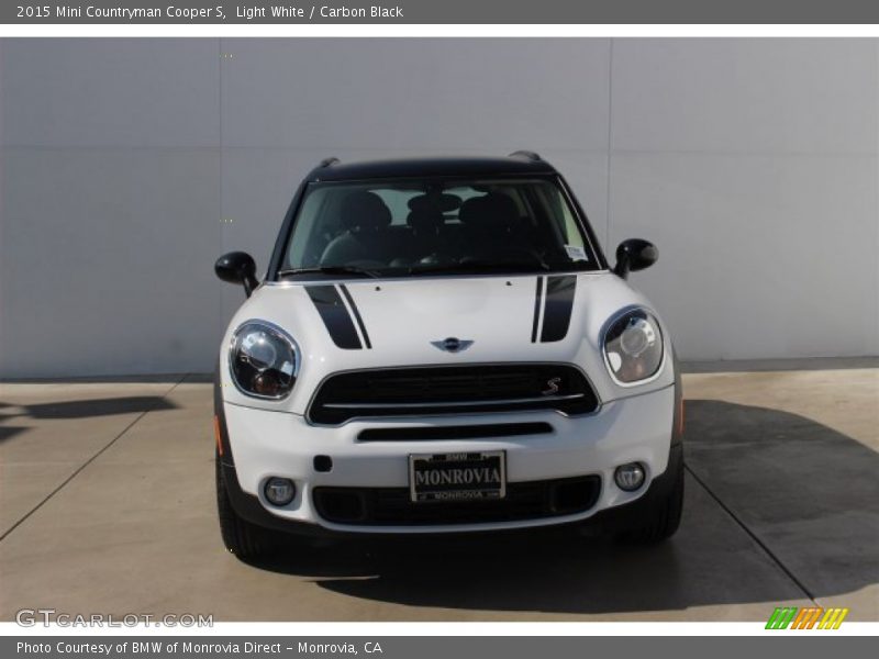 Light White / Carbon Black 2015 Mini Countryman Cooper S