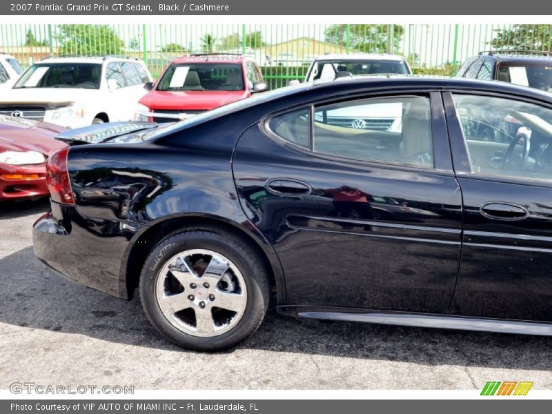 Black / Cashmere 2007 Pontiac Grand Prix GT Sedan