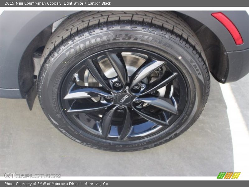 Light White / Carbon Black 2015 Mini Countryman Cooper
