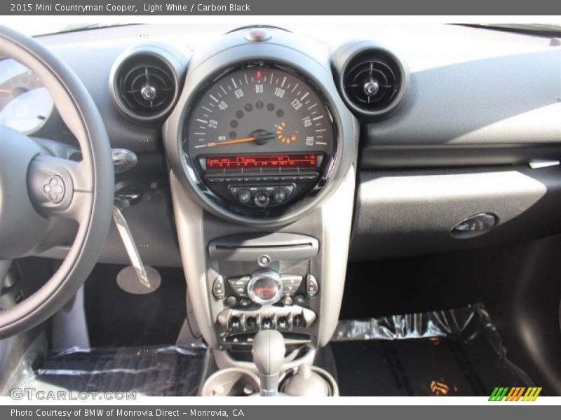 Light White / Carbon Black 2015 Mini Countryman Cooper