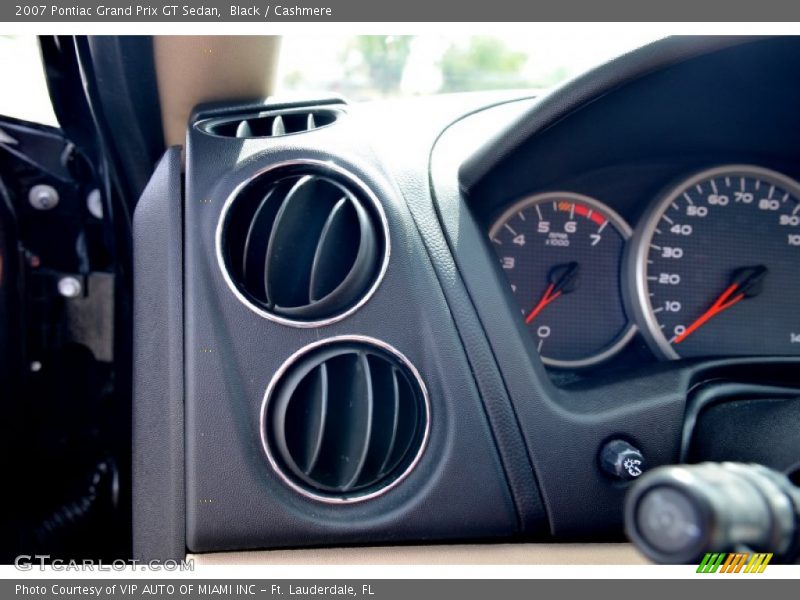 Black / Cashmere 2007 Pontiac Grand Prix GT Sedan