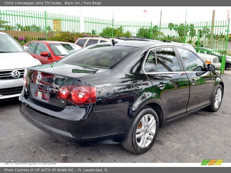 Black Uni / Pure Beige 2009 Volkswagen Jetta TDI Sedan