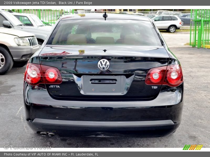 Black Uni / Pure Beige 2009 Volkswagen Jetta TDI Sedan