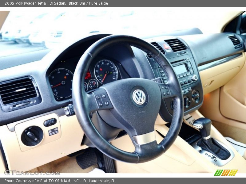 Black Uni / Pure Beige 2009 Volkswagen Jetta TDI Sedan