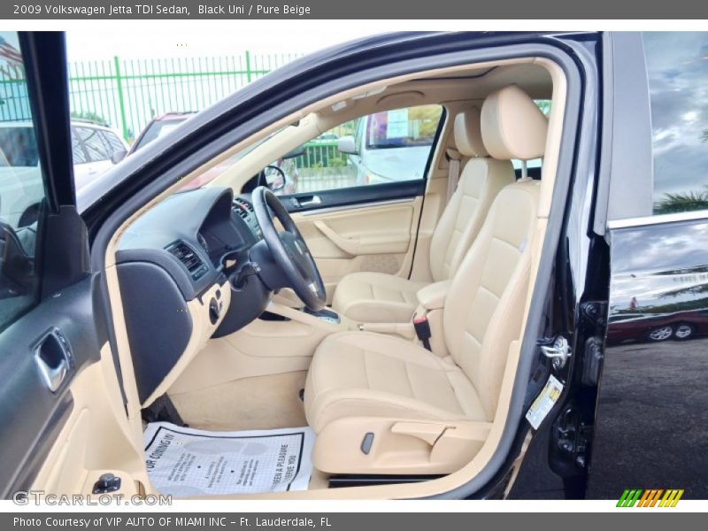 Black Uni / Pure Beige 2009 Volkswagen Jetta TDI Sedan
