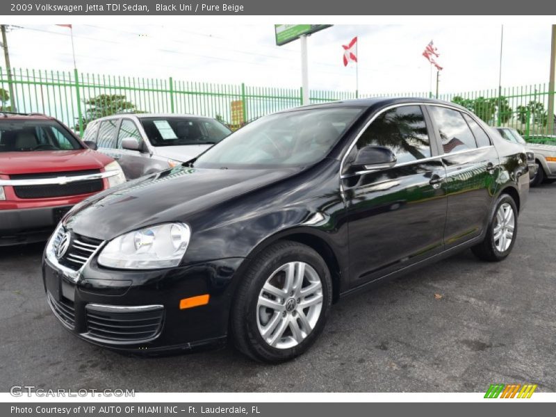 Black Uni / Pure Beige 2009 Volkswagen Jetta TDI Sedan