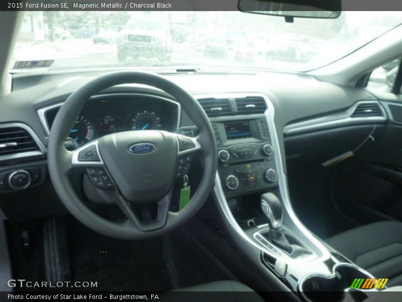 Magnetic Metallic / Charcoal Black 2015 Ford Fusion SE