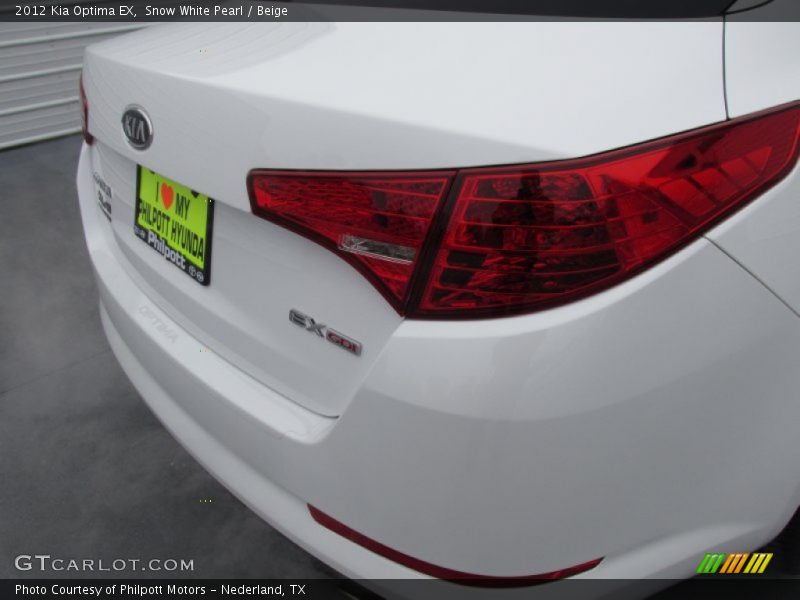 Snow White Pearl / Beige 2012 Kia Optima EX