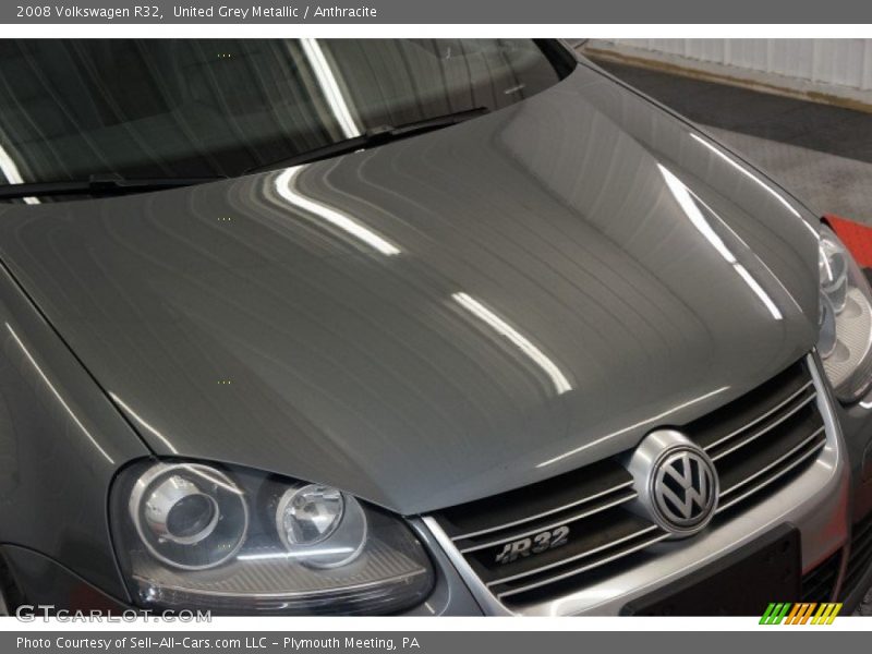 United Grey Metallic / Anthracite 2008 Volkswagen R32