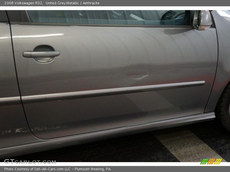 United Grey Metallic / Anthracite 2008 Volkswagen R32