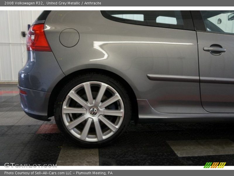 United Grey Metallic / Anthracite 2008 Volkswagen R32
