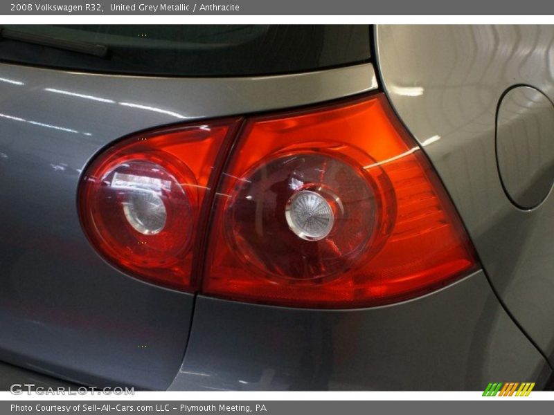 United Grey Metallic / Anthracite 2008 Volkswagen R32