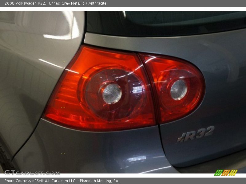 United Grey Metallic / Anthracite 2008 Volkswagen R32