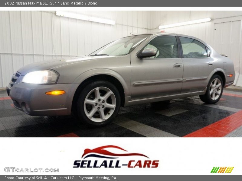 Sunlit Sand Metallic / Blond 2002 Nissan Maxima SE
