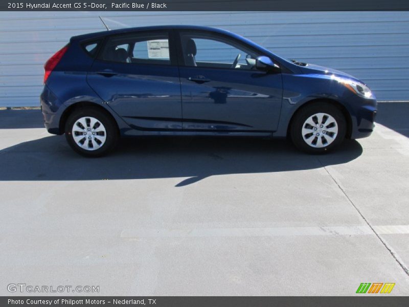 Pacific Blue / Black 2015 Hyundai Accent GS 5-Door