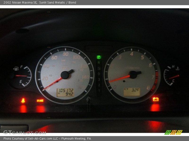 Sunlit Sand Metallic / Blond 2002 Nissan Maxima SE