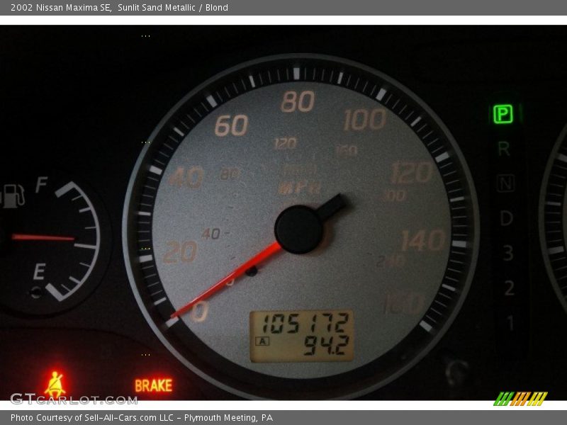 Sunlit Sand Metallic / Blond 2002 Nissan Maxima SE
