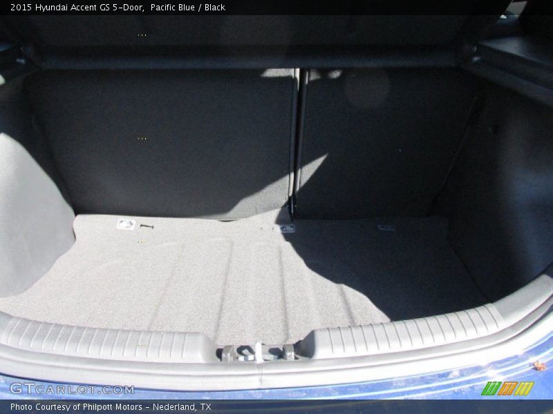 Pacific Blue / Black 2015 Hyundai Accent GS 5-Door