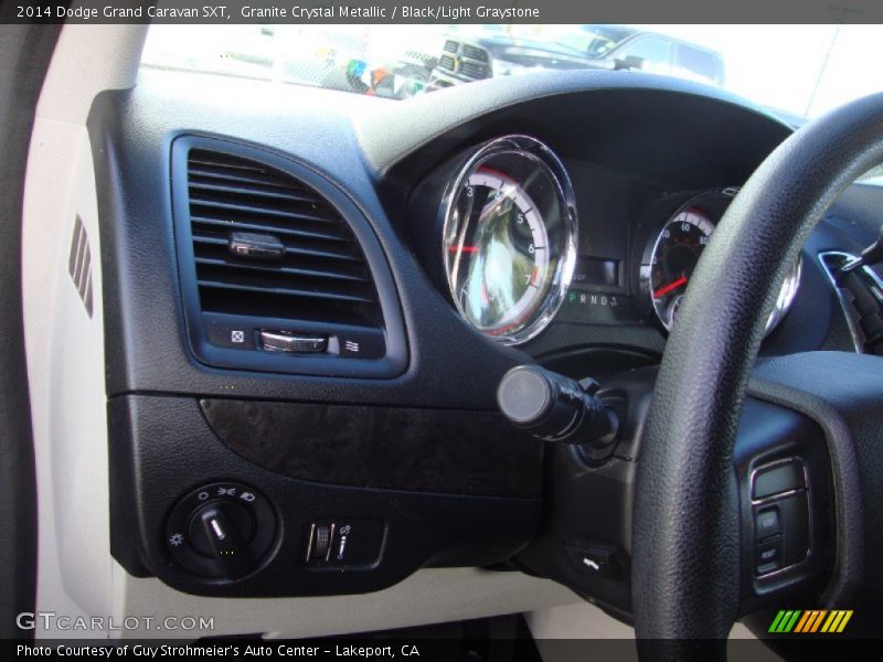 Granite Crystal Metallic / Black/Light Graystone 2014 Dodge Grand Caravan SXT