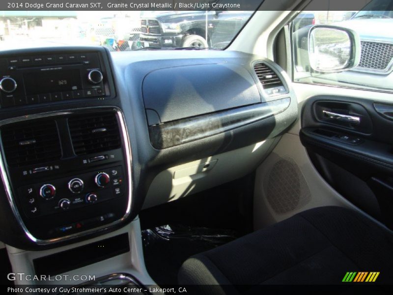 Granite Crystal Metallic / Black/Light Graystone 2014 Dodge Grand Caravan SXT